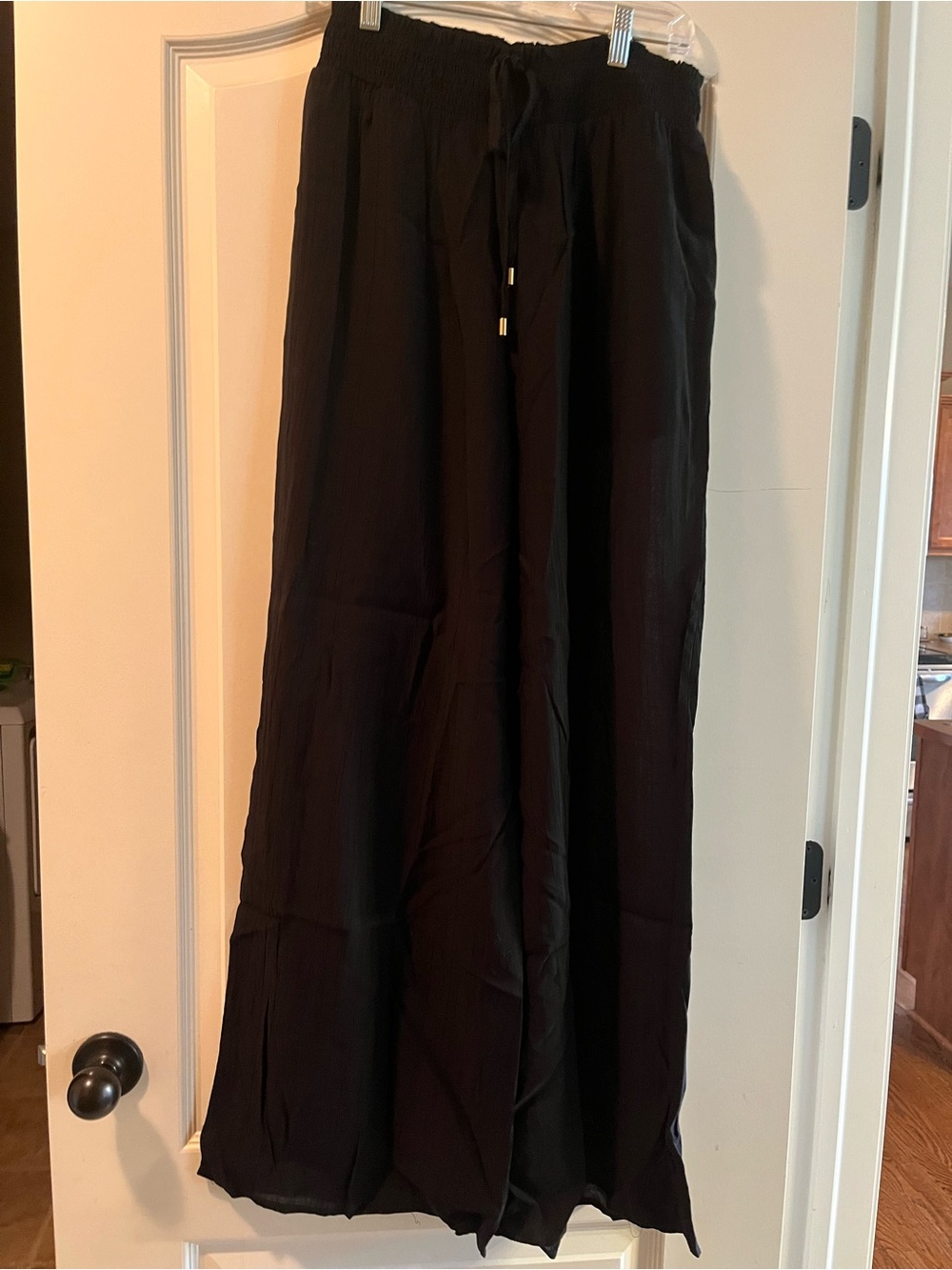Women's Black flare pants lightweight elastic waist